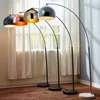 Teamson Home Arquer Bogenlampe in Gold mit schwarzem Produktbild-Vorschau 3