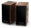 Two brown wooden speakers with black speaker grilles are shown against a white background. Anteprima dell’immagine prodotto