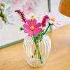 LEGO Botanicals Kosmeen - Künstlicher Blumenstrauß mit 3 Produktbild-Vorschau 4