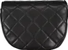 A close-up view of the back of a black quilted handbag. Anteprima dell’immagine prodotto