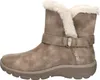 A side view of a single brown boot with faux fur trim. Voir les images du produit