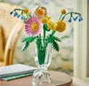 LEGO® Botanicals 10347 Kleiner Sommerstrauß Produktbild-Vorschau 24