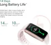 A close-up marketing image of a smart band showing its battery life and charging status. Náhled obrázku produktu