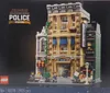 LEGO 10278 Icons Poste de police, grand jeu de construction Voir les images du produit 24