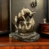 Lutte de marché - Sculpture en bronze Bulle vs Ours 18 × Voir les images du produit 12