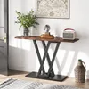 A console table with decorative items in a hallway. Podgląd zdjęcia produktu