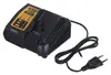 A DeWalt battery charger with a power cord and plug, shown on a white background. Voir les images du produit