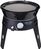 A black portable camping stove with a griddle on top, shown from a slightly elevated front-diagonal angle against a white background. Anteprima dell’immagine prodotto