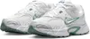 Baskets Nike V5RNR blanches Voir les images du produit 26