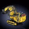 A detailed model of a yellow excavator with black tracks and gray accents, set against a dark background. Anteprima dell’immagine prodotto