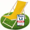A yellow deck chair is placed on a circular patch of grass, with a marketing badge overlayed on the chair. Produktbild-Vorschau