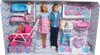 A toy playset featuring dolls and accessories for a family, including a pregnant mother doll, father doll, baby doll, stroller, crib, and other baby care items, all presented in a retail box. Anteprima dell’immagine prodotto
