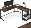 A corner desk with a computer, keyboard, lamp, books, and a plant. Produktbild-Vorschau