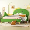 A child's bedroom with a green dinosaur-shaped bed as the focal point. Produktbild-Vorschau