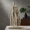 Figura decorativa de resina, diseño familiar, color crema, Vista previa de la imagen del producto 10