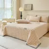Přehoz na postel 230x250 cm se 2 povlaky na polštáře 50x70 Náhled obrázku produktu 10