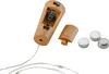 A product shot of a battery-powered LED string light with a cork-shaped battery compartment and loose batteries. Anteprima dell’immagine prodotto