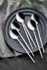 A set of spoons arranged on a plate. Náhľad obrázku produktu