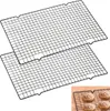 Two black wire cooling racks are stacked on a white background. A small inset image shows four cinnamon rolls on a cooling rack. Produktbild-Vorschau