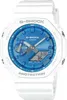 A close-up, front-facing studio shot of a white Casio G-Shock watch with a blue face. Voir les images du produit
