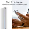 A person is holding a transparent phone case on a smartphone, with text describing its features. Produktbild-Vorschau
