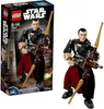 A product box and the assembled figure of Chirrut Îmwe from LEGO Star Wars. Podgląd zdjęcia produktu
