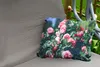 MuchoWow® Outdoor Kissen - Schöne rosa Rose im Sommergarten Produktbild-Vorschau 2