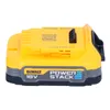 A DeWalt 18V Powerstack battery pack is shown against a white background. Anteprima dell’immagine prodotto