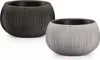 Two round planters with a ribbed texture, one in dark gray and the other in light gray, are displayed against a white background. Anteprima dell’immagine prodotto