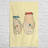 Mr. & Mrs. Panda Wandbild Bären mit Blumenkranz - Gelb Produktbild-Vorschau 5