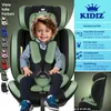 A child is sitting in a KIDIZ car seat, with various color swatches and product information displayed. Produktbild-Vorschau