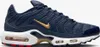 A studio shot of a single Nike Air Max Plus TN sneaker. Náhled obrázku produktu