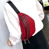 Grand sac réniforme en cuir souple Eco matelassé pour Voir les images du produit 13