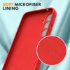 A close-up view of the inside of a red phone case, with a magnified circular inset showing the soft microfiber lining. Náhled obrázku produktu