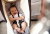 AMAZONAS Kangoo Babyschaukel Komplettset – Babyhängematte + Produktbild-Vorschau 3