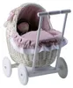 Carrozzina per bambole LILI in vimini color crema 48X28 Anteprima dell’immagine prodotto 2