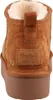 The back view of a brown boot with a tan logo. Anteprima dell’immagine prodotto