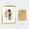 Cornice FRAMAI® 30x40 cm in oro - con passe-partout - Anteprima dell’immagine prodotto 4