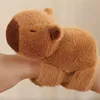 Kapibara Kuscheltier mit Rucksack – Handspielzeug mit Produktbild-Vorschau 6