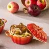 Moules à gâteaux en céramique LeCreuset, forme courge, Voir les images du produit 6