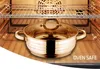 A pot with a lid inside an oven. Podgląd zdjęcia produktu