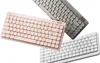 Three keyboards are arranged diagonally on a white background. Anteprima dell’immagine prodotto