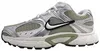 Nike V5 RNR Sportschuh Weiß in Gr. 42 Produktbild-Vorschau 1