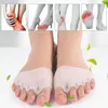 A collage of images showing feet with red highlights indicating pain, and a close-up of feet wearing gel separators. Podgląd zdjęcia produktu
