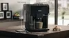 A black Siemens coffee machine is shown on a countertop with dimensions and capacity indicated by text overlays. Produktbild-Vorschau