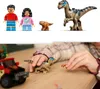 LEGO Jurassic World Raptor: Verfolgungsjagd mit dem Produktbild-Vorschau 5