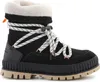 A single black boot with white laces and a white fuzzy lining is shown against a white background. Produktbild-Vorschau