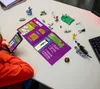 LEGO® Fortnite® 77075 Peely et Sparkplug et leur campement Voir les images du produit 31