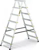A silver, double-sided step ladder with yellow accents and black stabilizing bars. Anteprima dell’immagine prodotto