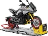 A model of a Suzuki motorcycle is displayed on a stand. Voir les images du produit